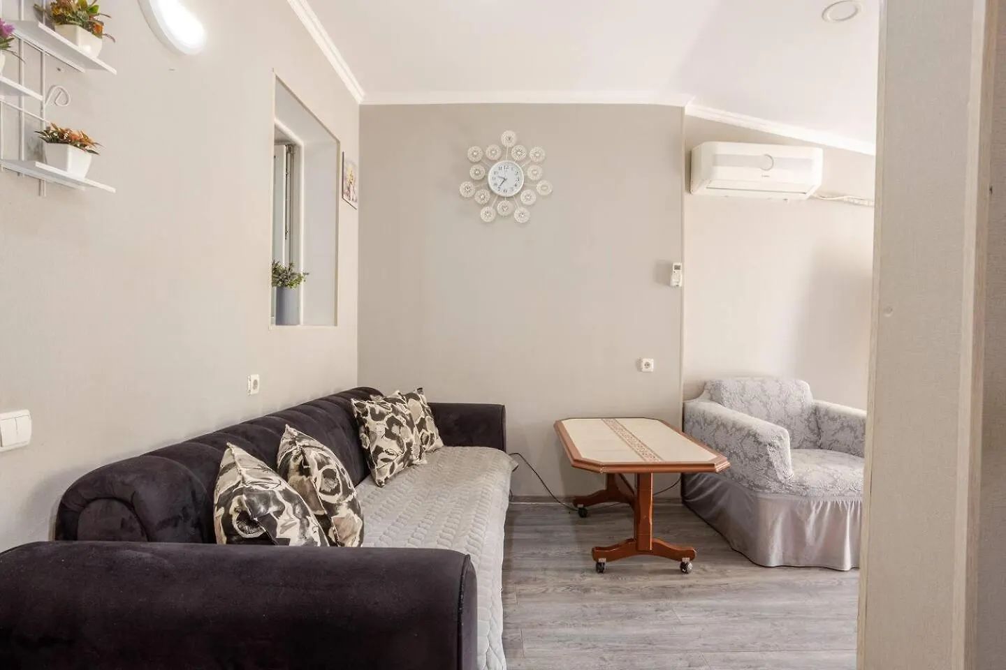 Old Tbilisi Apartment Semesterbostad